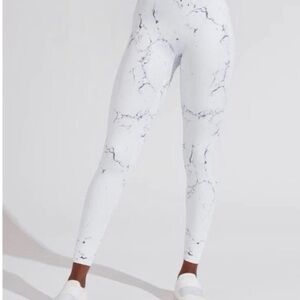 BuffBunny White Marble Leggings